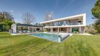 Garden of House or chalet for sale in Pozuelo de Alarcón  with Air Conditioner, Terrace and Swimming Pool