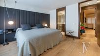 Bedroom of Flat for sale in  Madrid Capital  with Air Conditioner, Heating and Terrace