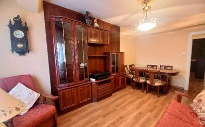 Sala de estar de Piso en venta en  Zaragoza Capital con Balcón