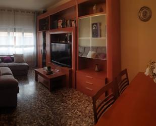 Sala d'estar de Pis en venda en La Almunia de Doña Godina  amb Aire condicionat, Terrassa i Balcó