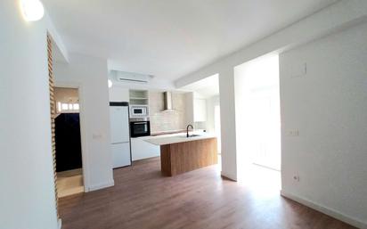 Kitchen of Attic for sale in  Zaragoza Capital  with Air Conditioner and Terrace