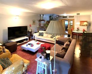 Living room of Single-family semi-detached for sale in Villanueva de Gállego  with Air Conditioner, Terrace and Swimming Pool
