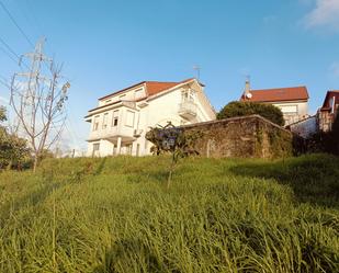 Vista exterior de Casa o xalet en venda en Vigo  amb Calefacció, Jardí privat i Parquet