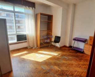 Bedroom of Flat for sale in Vigo   with Heating, Parquet flooring and Oven