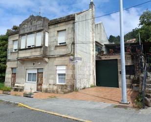 Vista exterior de Casa o xalet en venda en Vigo  amb Terrassa