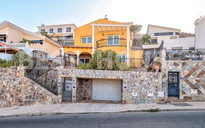 Vista exterior de Casa o xalet en venda en Mogán amb Aire condicionat, Terrassa i Balcó