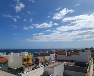 Vista exterior de Pis en venda en San Bartolomé de Tirajana