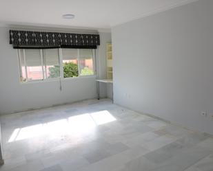 Flat for sale in  Sevilla Capital  with Air Conditioner