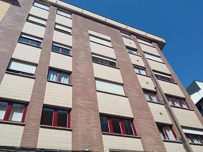 Vista exterior de Pis en venda en Gijón  amb Calefacció i Parquet