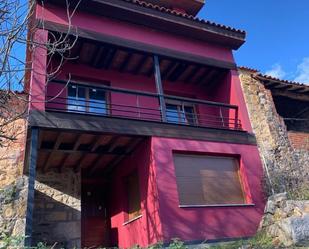 Exterior view of House or chalet to rent in Belmonte de Miranda  with Heating and Terrace