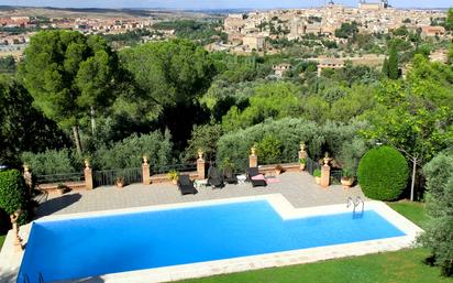 Swimming pool of Single-family semi-detached for sale in  Toledo Capital  with Air Conditioner, Terrace and Swimming Pool