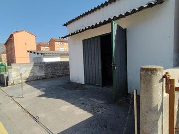 Garaje en venta en Los Corrales de Buelna - C/ San Fernando, 16, Los  Corrales de Buelna , Cantabria | fotocasa