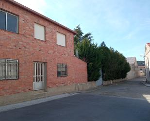Vista exterior de Casa o xalet en venda en Olmos de Esgueva amb Terrassa