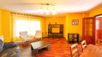 Living room of Flat for sale in Valladolid Capital  with Air Conditioner and Balcony