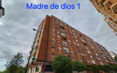 Vista exterior de Pis en venda en Valladolid Capital amb Terrassa