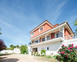 Garden of Single-family semi-detached for sale in Zaratán  with Terrace, Swimming Pool and Balcony