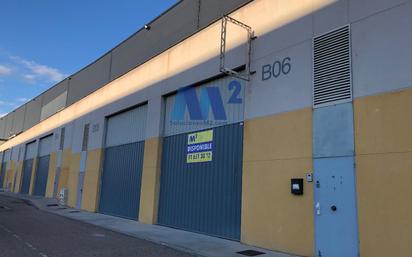 Vista exterior de Nau industrial en venda en Getafe