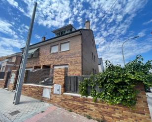 Exterior view of Single-family semi-detached to rent in  Madrid Capital  with Air Conditioner