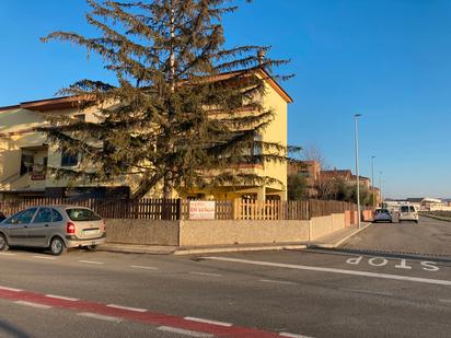 Exterior view of Single-family semi-detached for sale in Vilanova de Bellpuig  with Air Conditioner, Terrace and Balcony