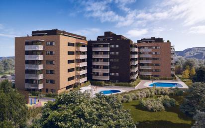 Vista exterior de Pis en venda en Alcalá de Henares amb Terrassa