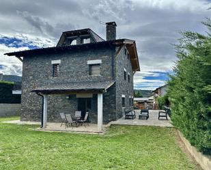 Exterior view of House or chalet to rent in Puigcerdà