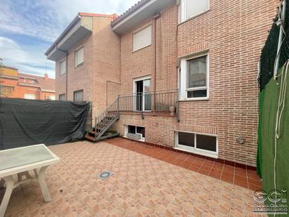 Terrace of Single-family semi-detached for sale in Valdemoro  with Terrace