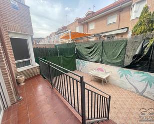 Terrassa de Casa adosada en venda en Valdemoro amb Calefacció, Jardí privat i Terrassa