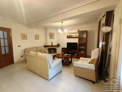 Living room of Single-family semi-detached for sale in Valdemoro  with Air Conditioner, Heating and Private garden