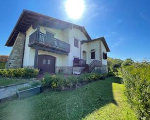 Exterior view of House or chalet for sale in Zarautz  with Terrace and Balcony