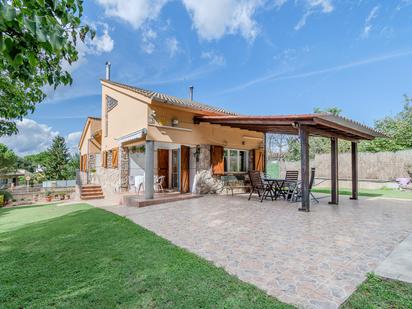 Jardí de Casa o xalet en venda en Caldes de Malavella amb Piscina