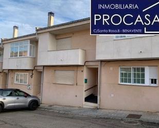 Single-family semi-detached for sale in Pravia, 23, Benavente