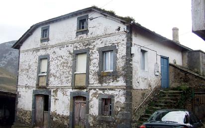 Vista exterior de Casa o xalet en venda en Valdés - Luarca