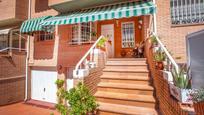 Exterior view of House or chalet for sale in Arganda del Rey  with Air Conditioner and Terrace