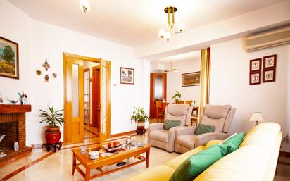 Living room of House or chalet for sale in Arganda del Rey  with Air Conditioner and Terrace