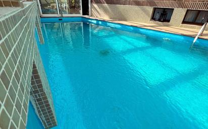 Piscina de Casa adosada en venda en Arganda del Rey amb Aire condicionat, Terrassa i Piscina