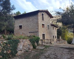 Vista exterior de Finca rústica en venda en Alfara de Carles amb Aire condicionat, Terrassa i Piscina