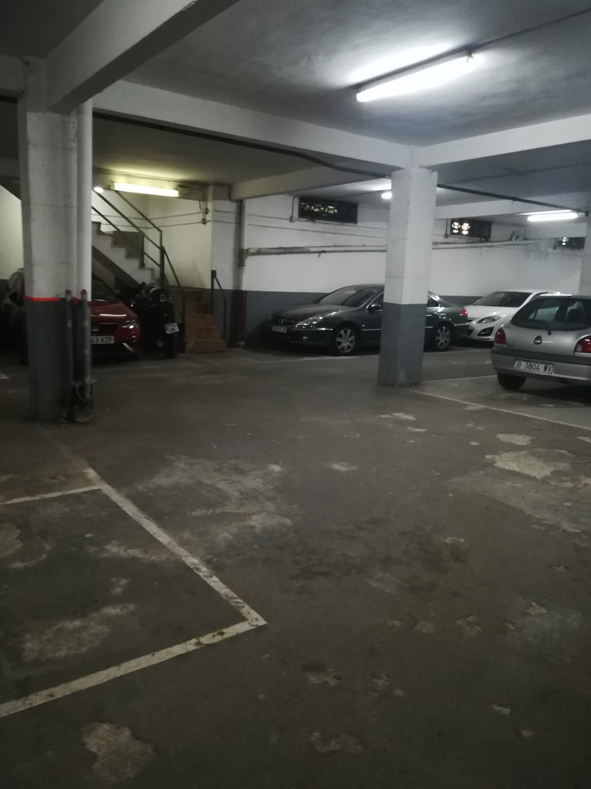 Location Parking voiture  Carrer creu