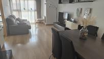 Sala d'estar de Dúplex en venda en Sant Celoni amb Terrassa