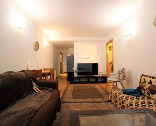 Sala d'estar de Planta baixa en venda en Vigo  amb Terrassa i Balcó
