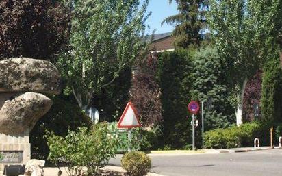 Vista exterior de Pis en venda en Galapagar amb Terrassa i Balcó