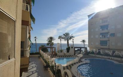 13 Viviendas y casas en venta con piscina en Playa de Torrenueva, Granada |