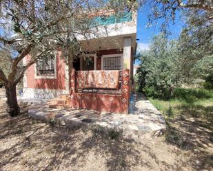 Vista exterior de Casa o xalet en venda en Chiva amb Terrassa