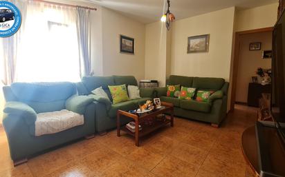 Living room of Flat for sale in La Línea de la Concepción  with Storage room