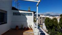 Vista exterior de Àtic en venda en Algeciras amb Aire condicionat i Terrassa