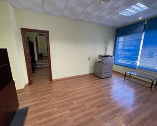 Office to rent in Algeciras  with Air Conditioner and Terrace