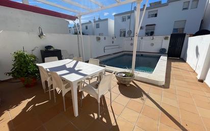 Swimming pool of Single-family semi-detached for sale in Algeciras  with Air Conditioner, Terrace and Swimming Pool