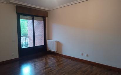 Bedroom of Flat for sale in Oviedo   with Terrace